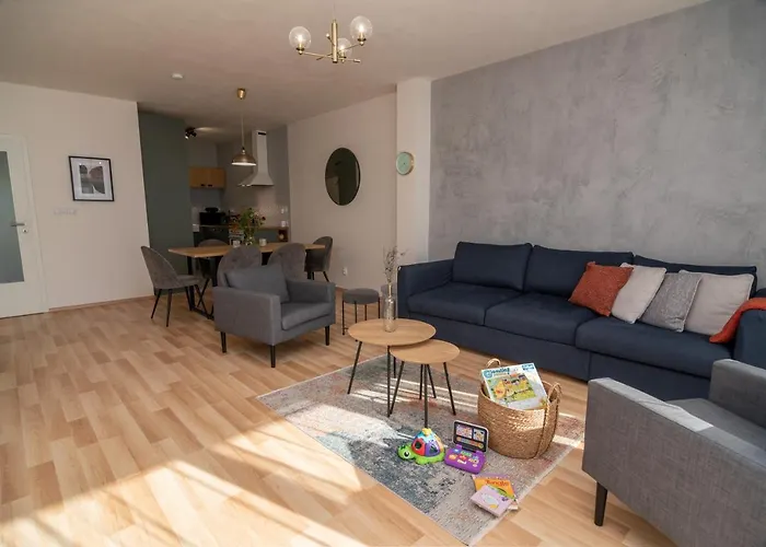 3 Bed Modern Family House In Mikulov