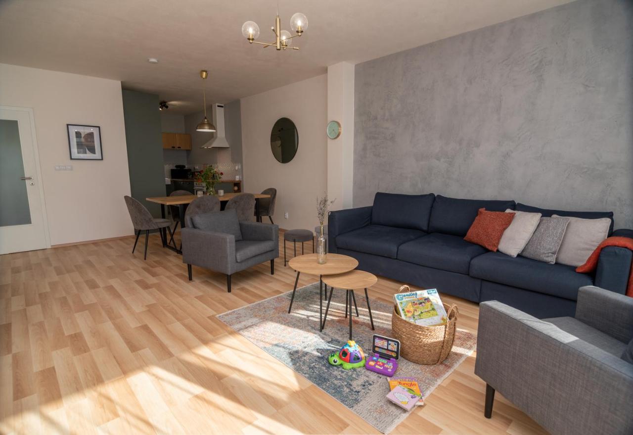 3 Bed Modern Family House In Prázdninový dům *